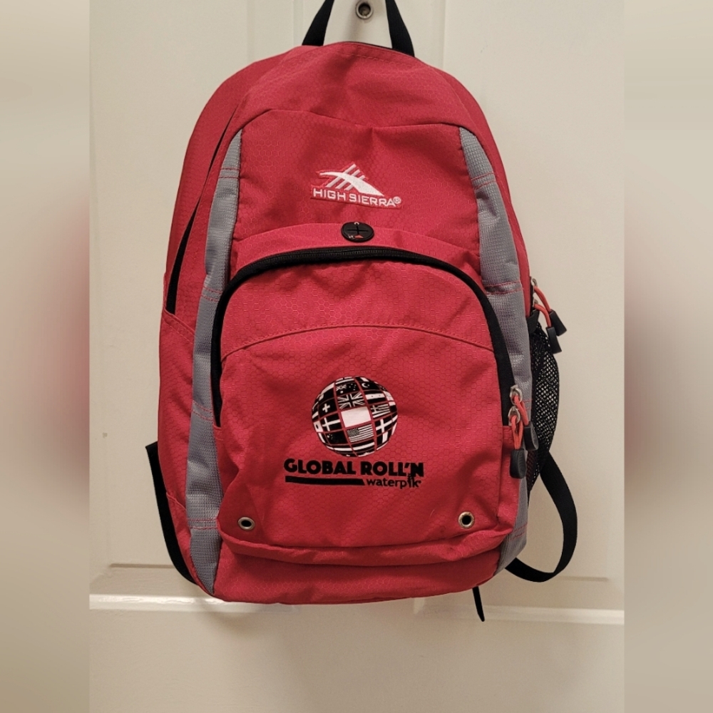 High Sierra Red Backpack- very good condition 12 L x 17 H